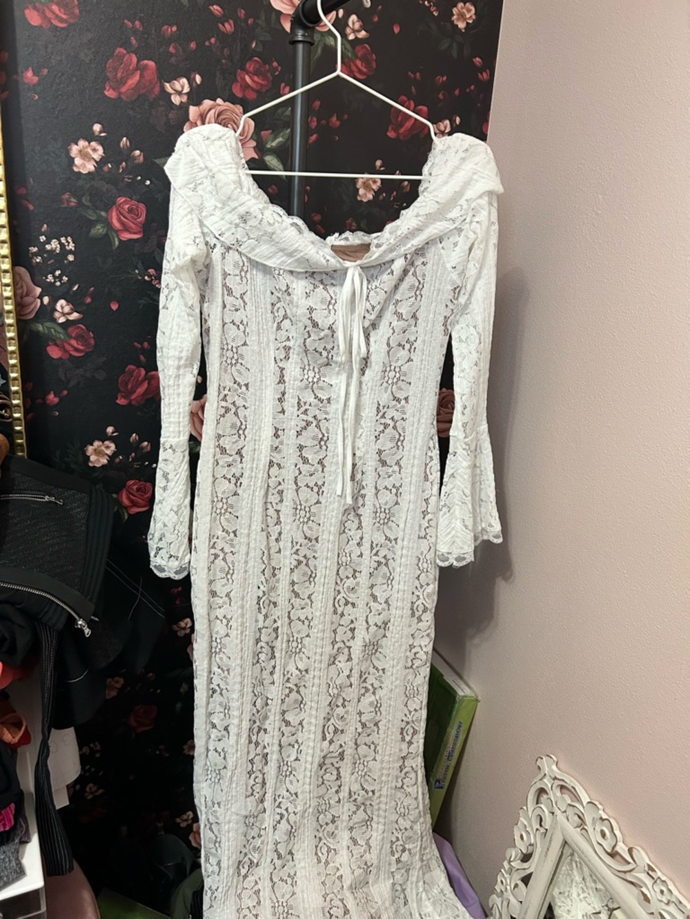 White Lace Off-Shoulder Long Sleeve Maxi Dress